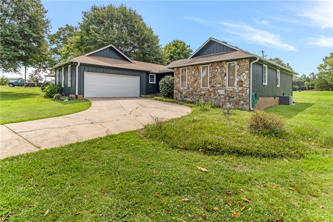 234 Country Glen