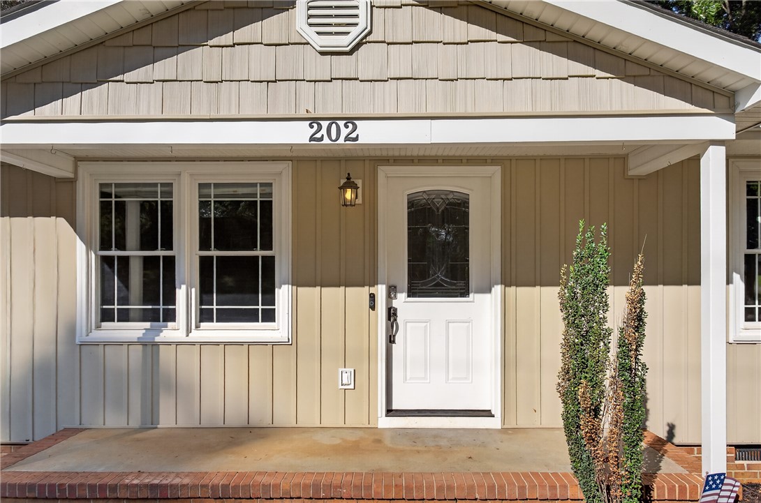 202 Hemlock Avenue