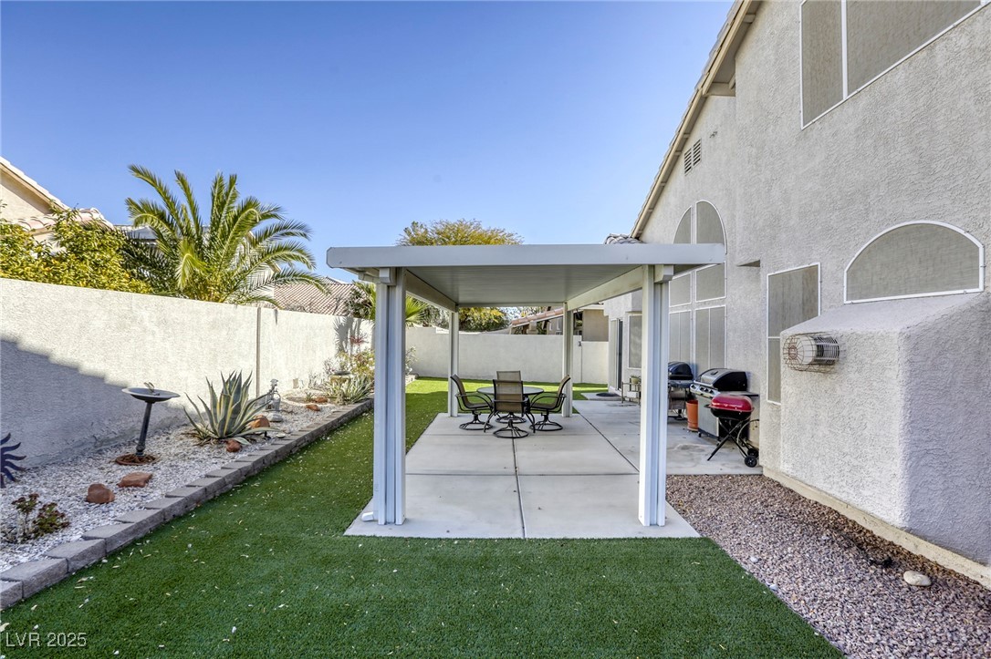 10016 Diving Duck Avenue