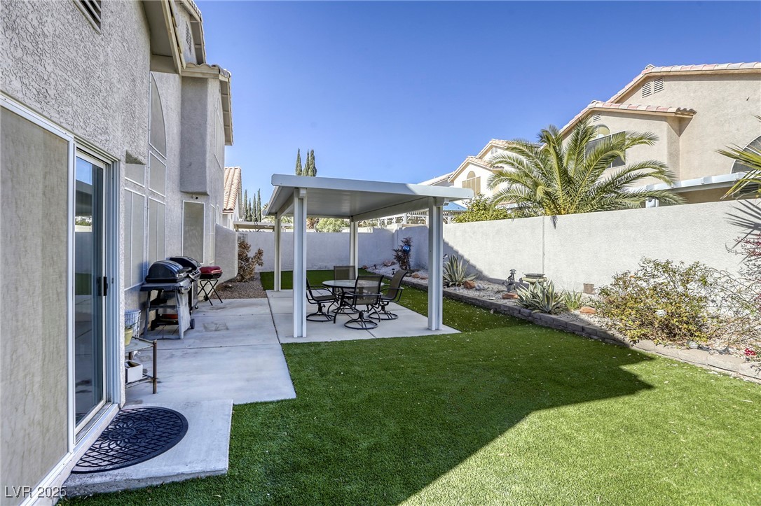 10016 Diving Duck Avenue