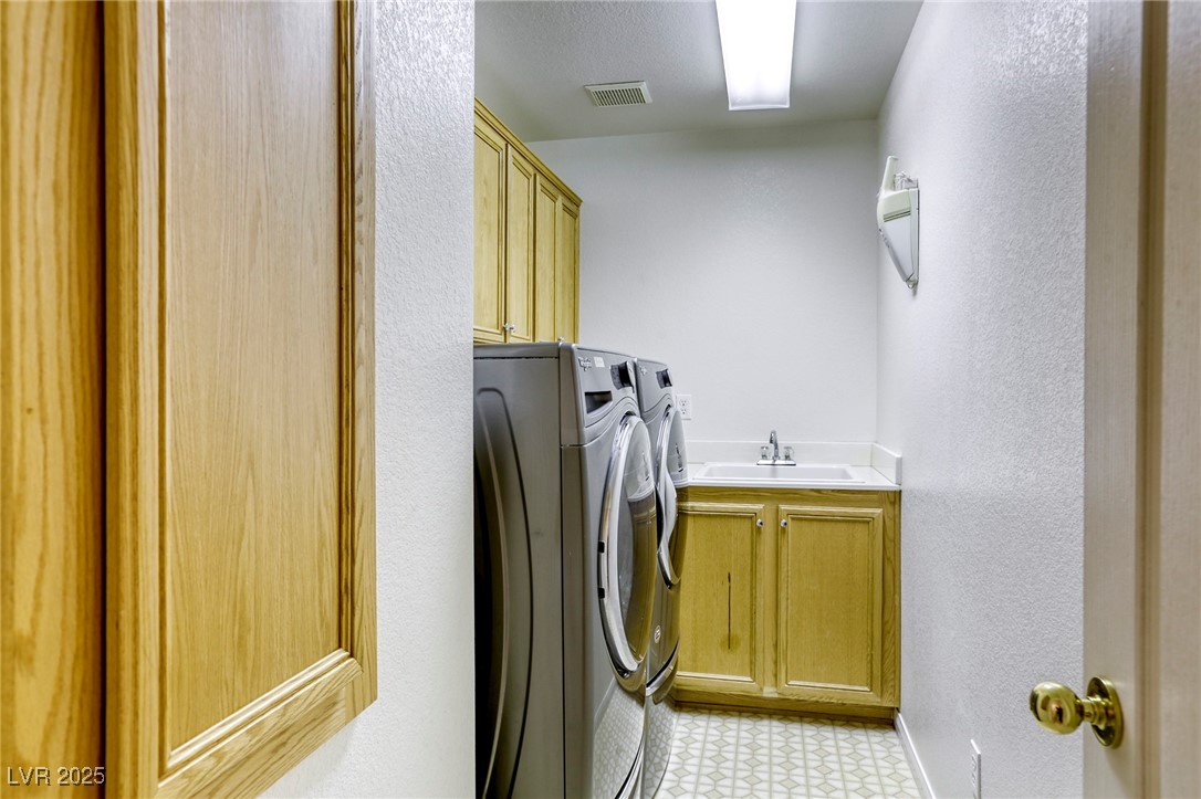 10016 Diving Duck Avenue