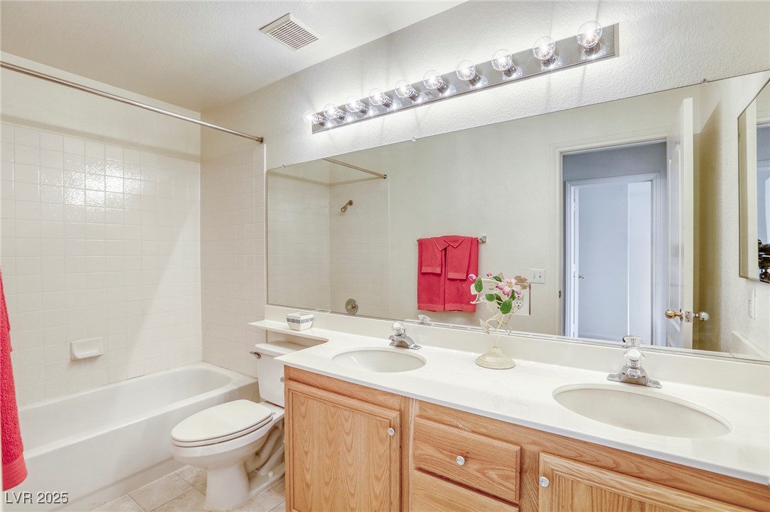 10016 Diving Duck Avenue