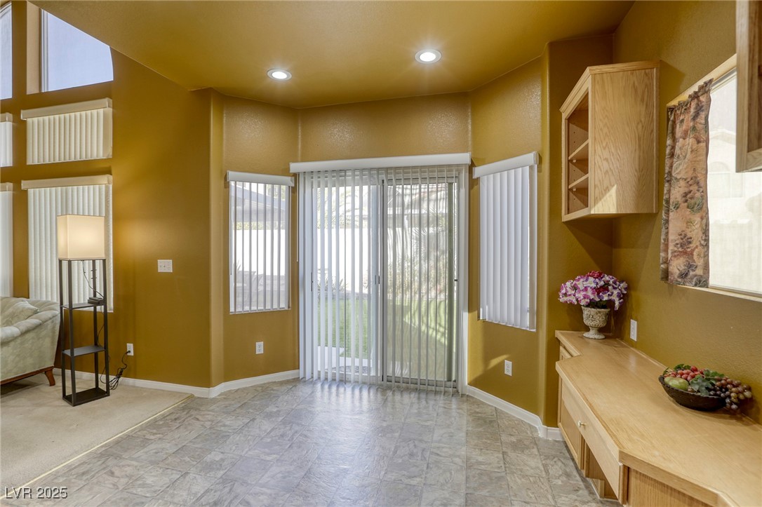 10016 Diving Duck Avenue