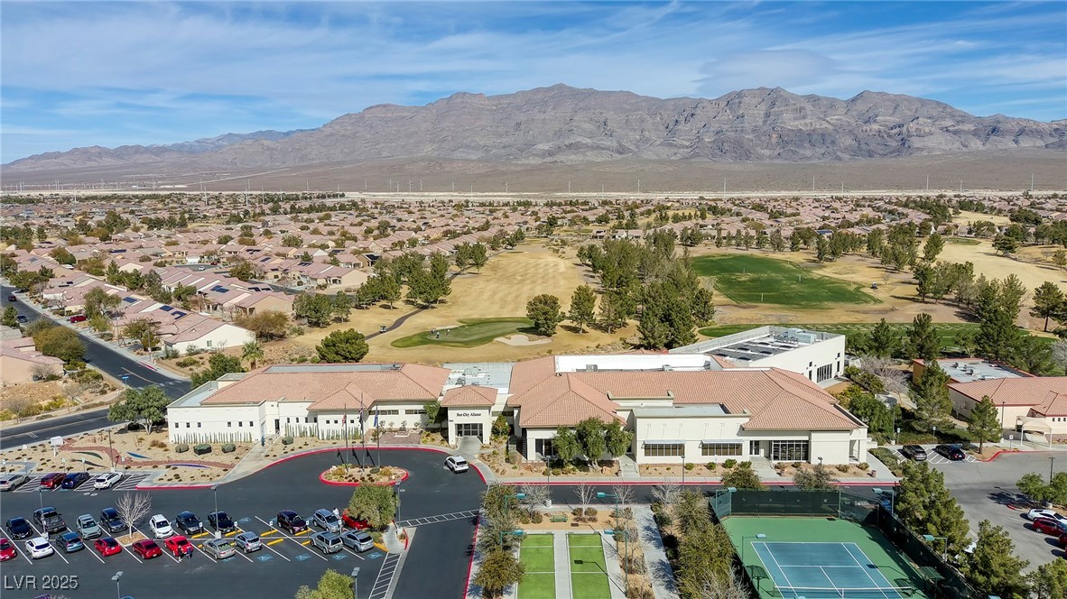 7828 Homing Pigeon Street