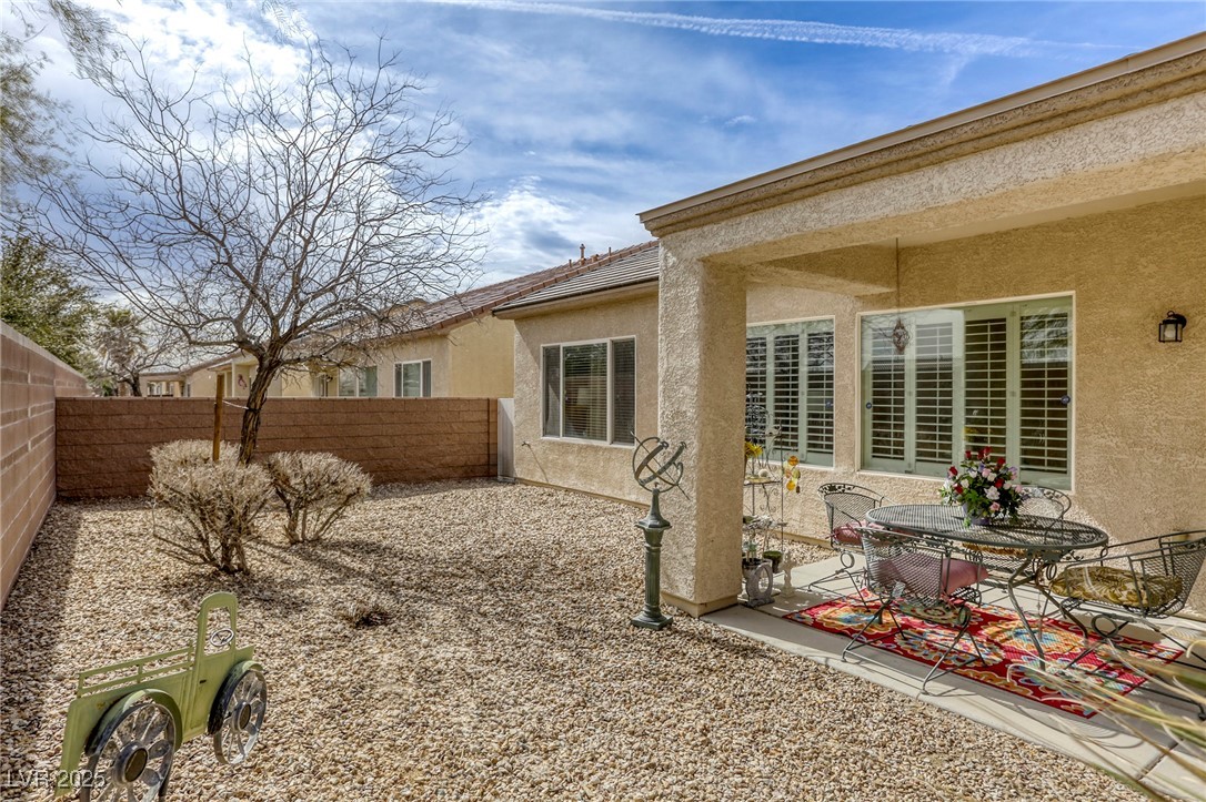 7828 Homing Pigeon Street