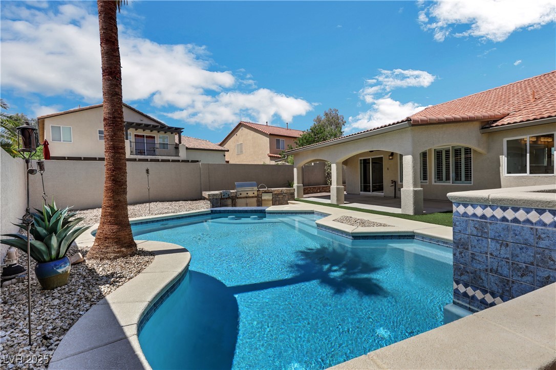 7379 Majestic Bluff Place