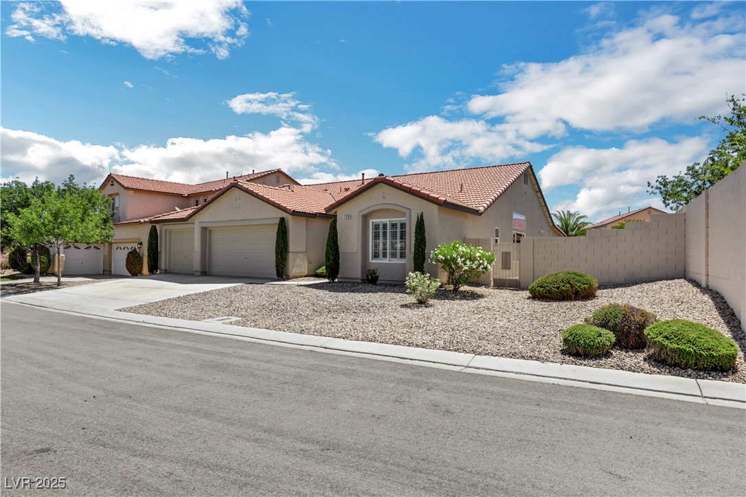 7379 Majestic Bluff Place