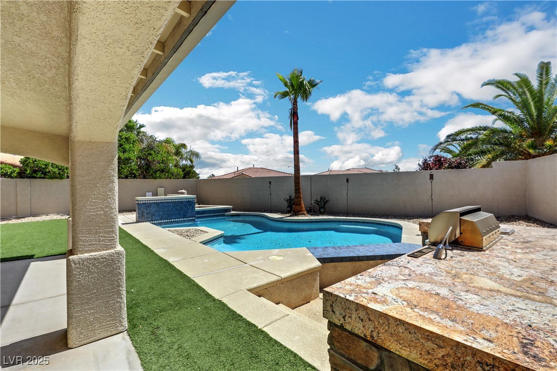 7379 Majestic Bluff Place