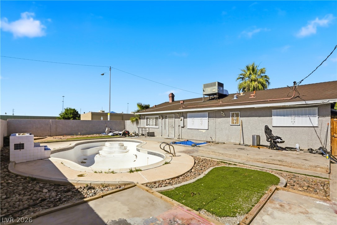 600 Langtry Drive