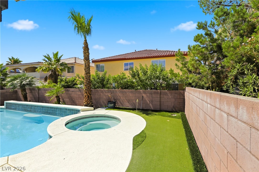 6286 Brave Voyager Court