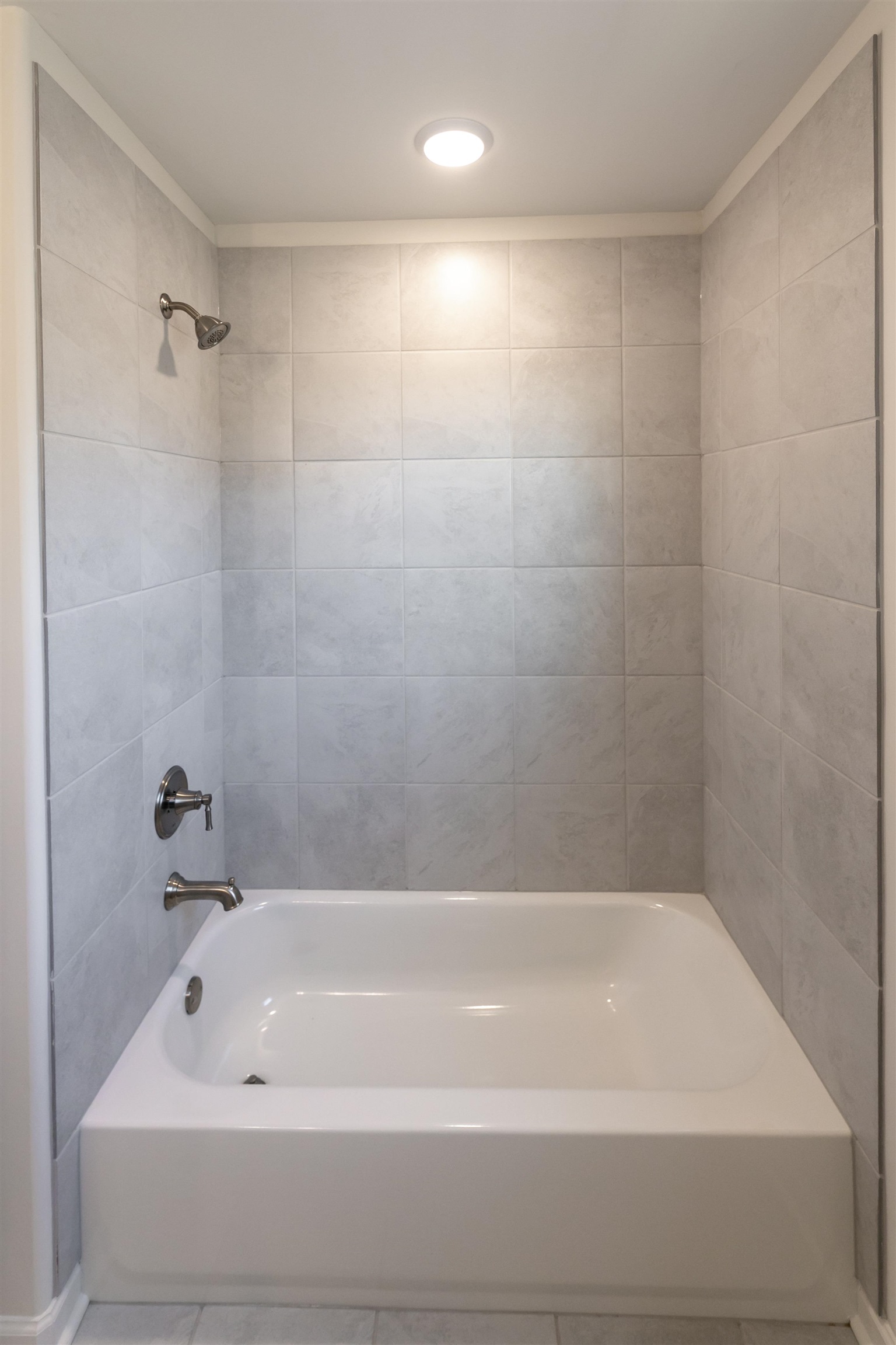 80 DORAL LOOP