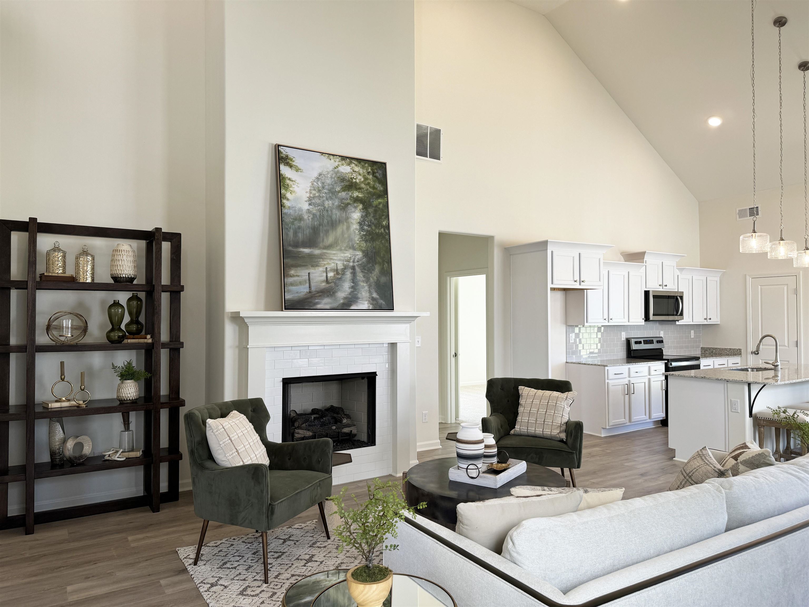 80 DORAL LOOP