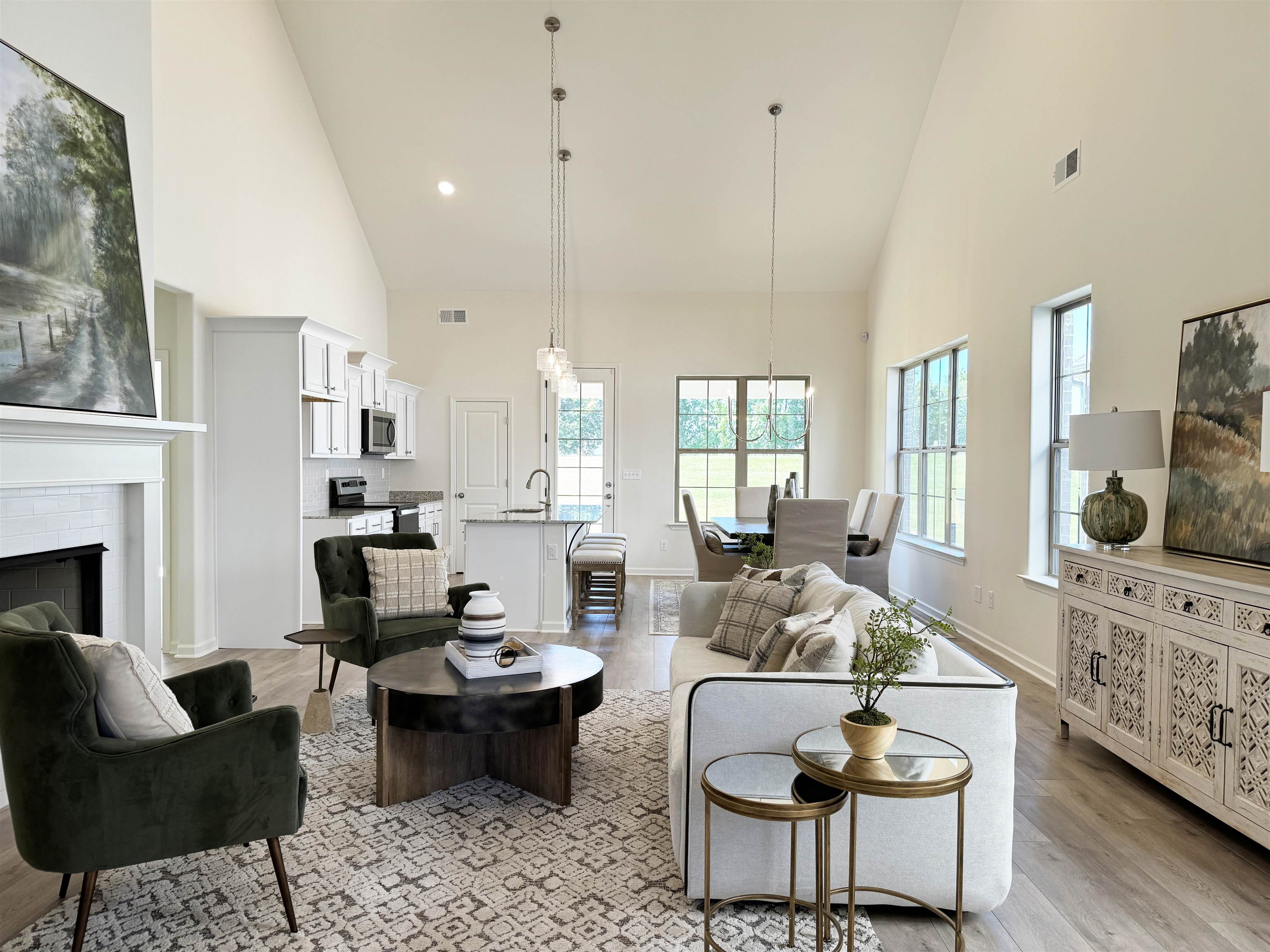 80 DORAL LOOP