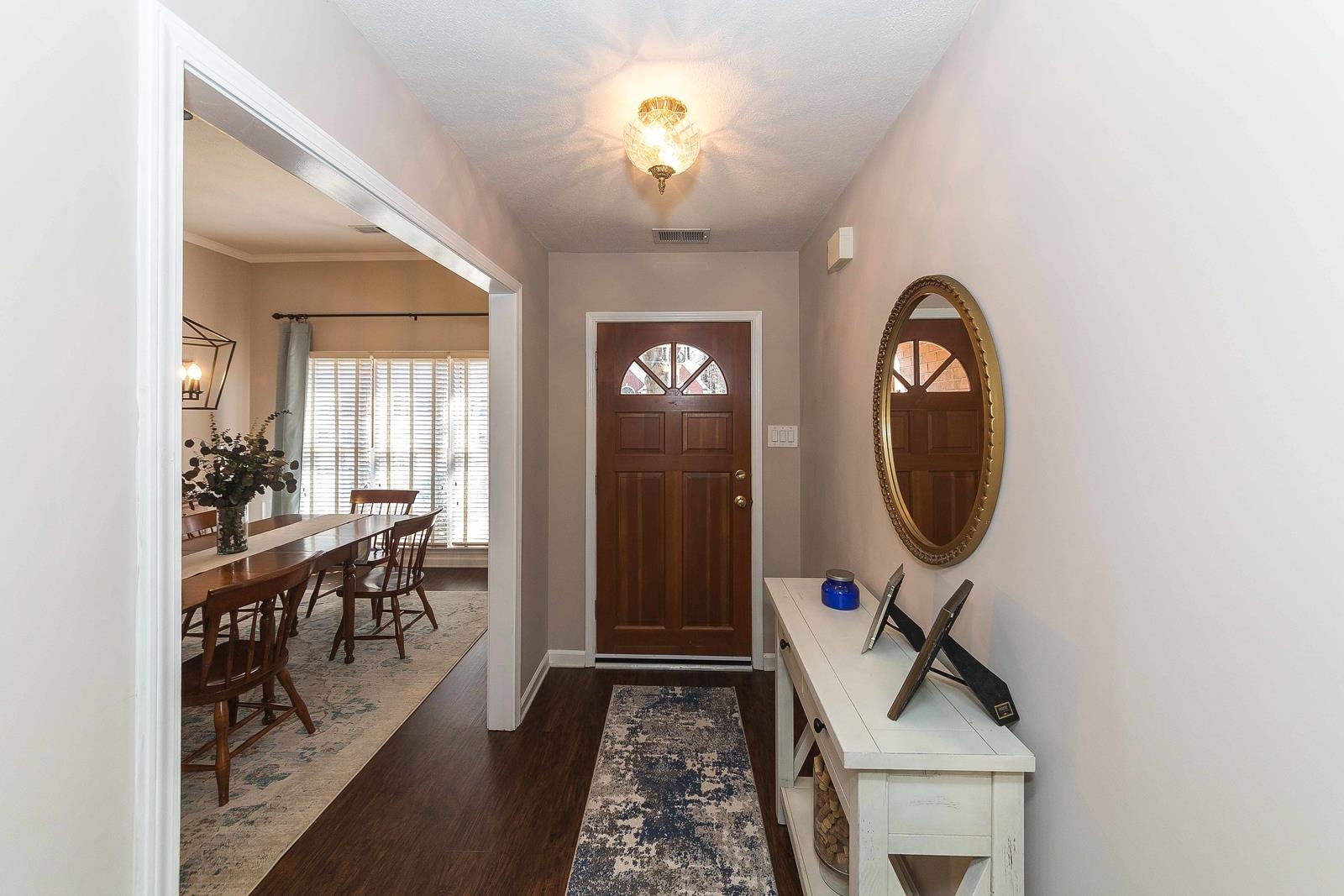 4311 STEFFAN WOODS CV