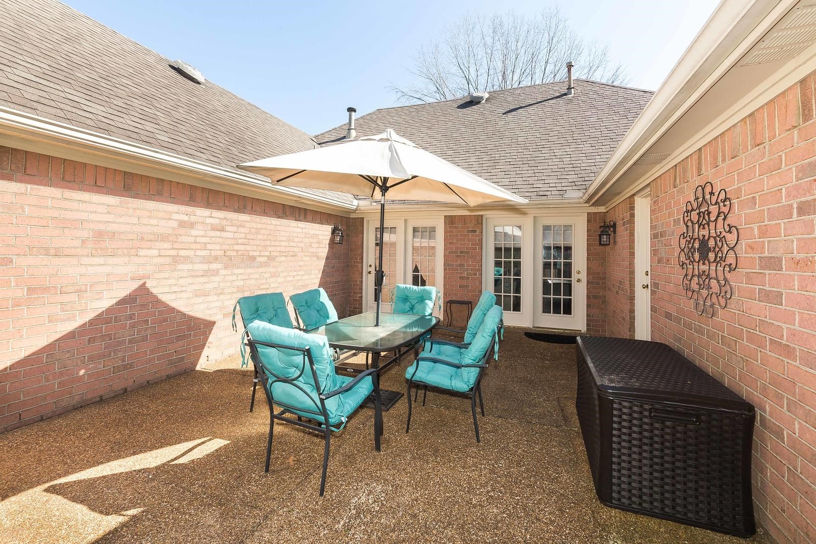 4311 STEFFAN WOODS CV