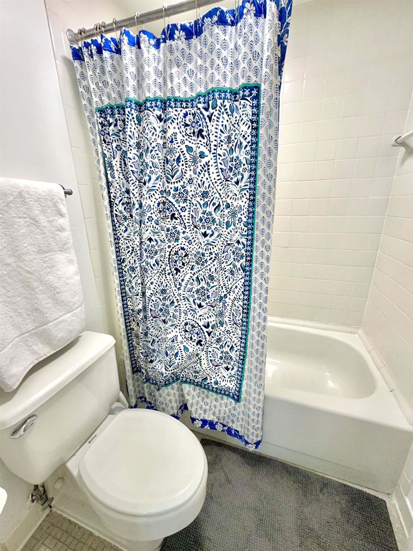 109 N MAIN ST Unit: 1105