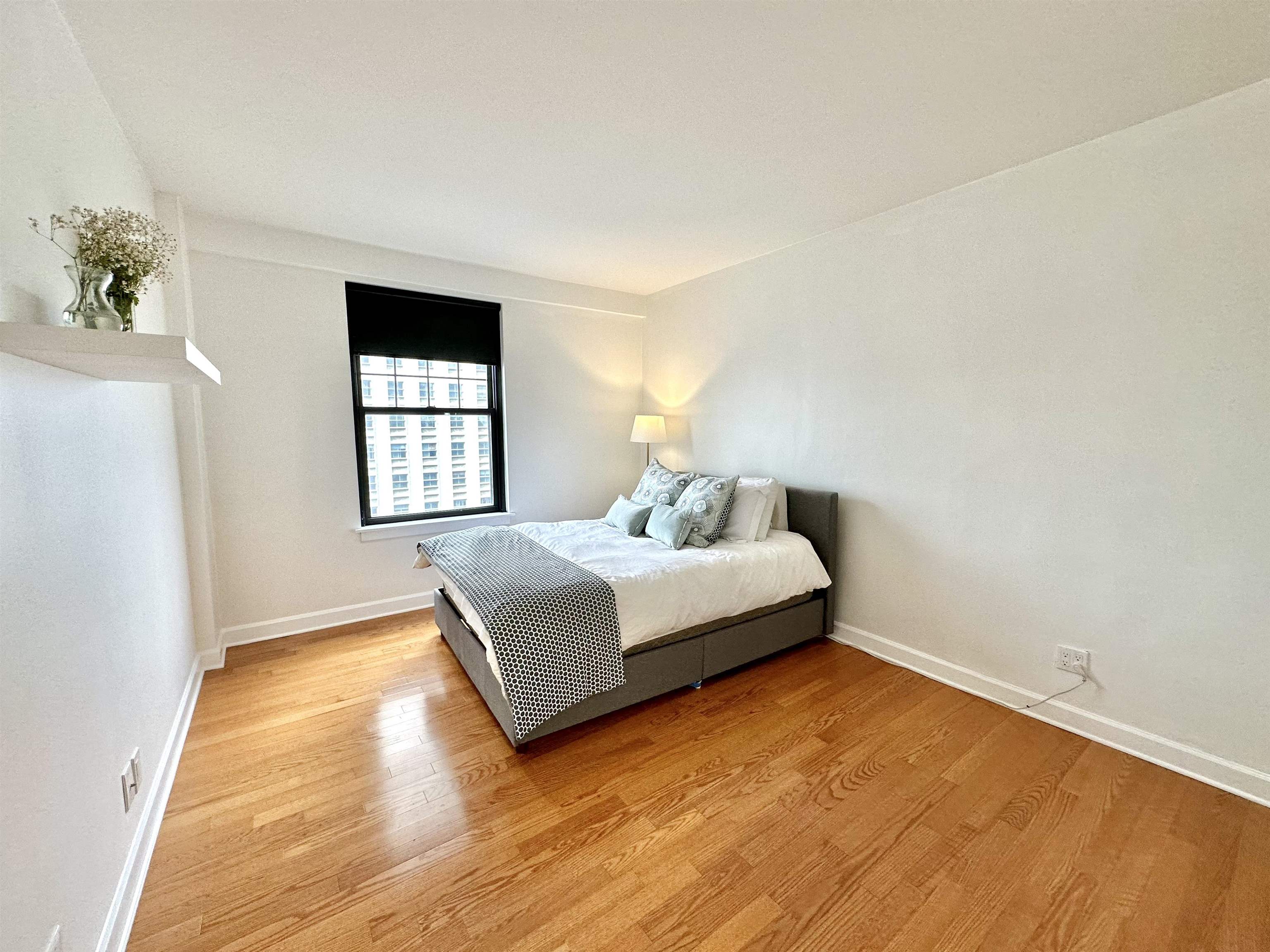 109 N MAIN ST Unit: 1105