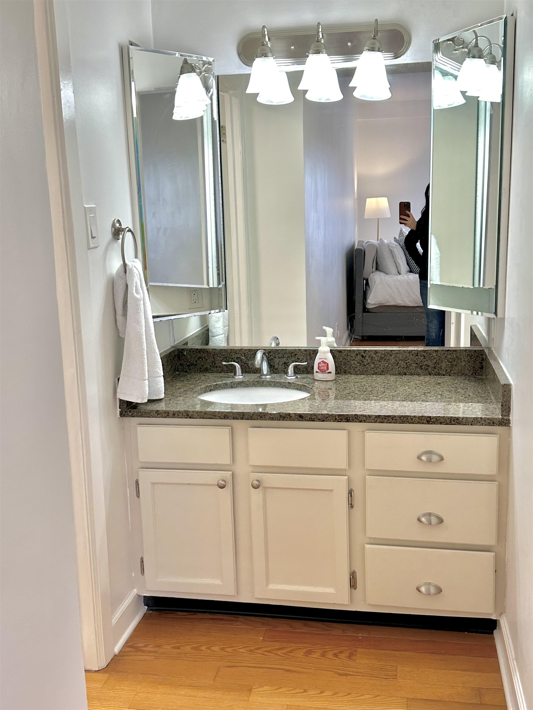 109 N MAIN ST Unit: 1105