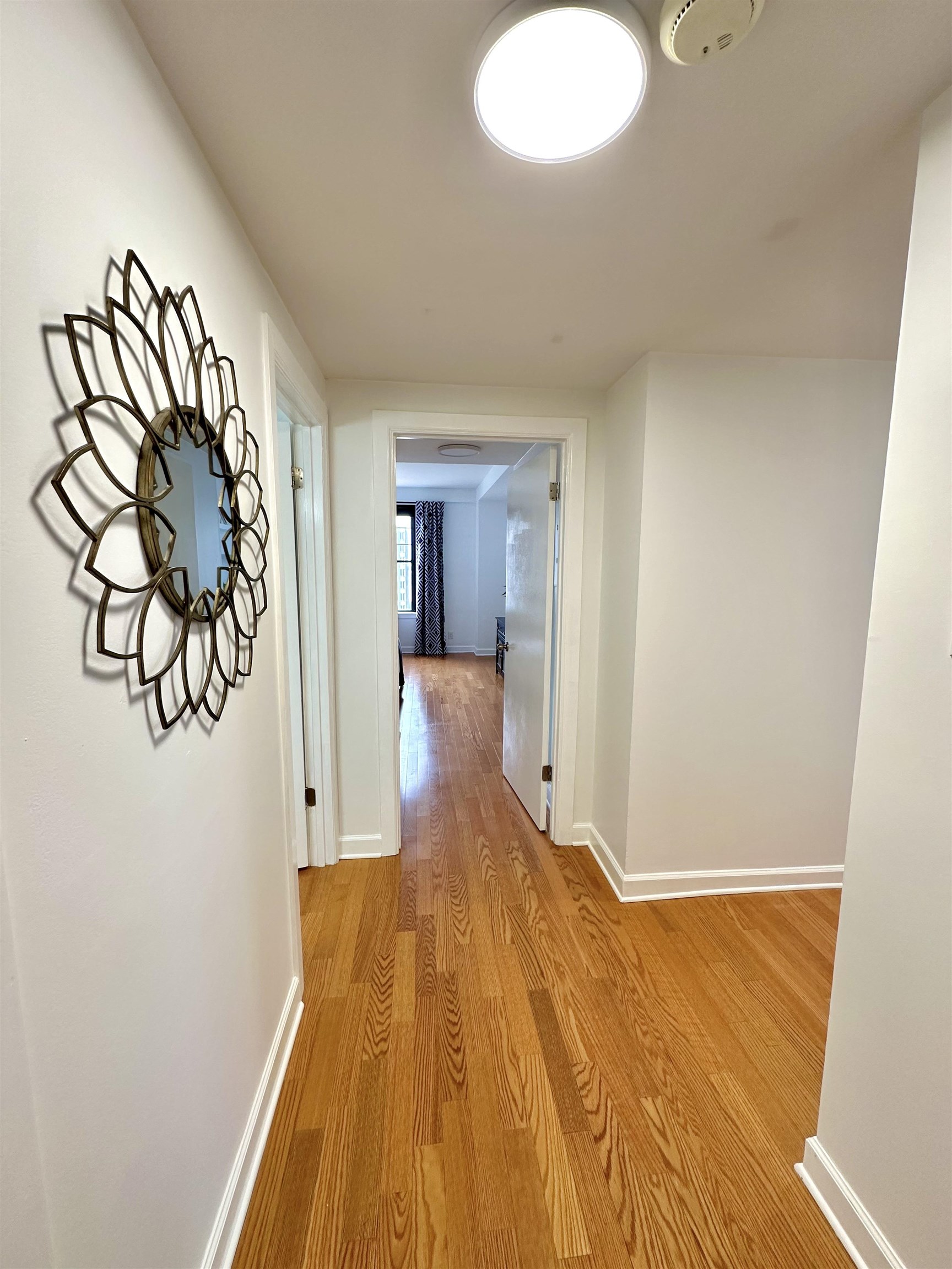 109 N MAIN ST Unit: 1105