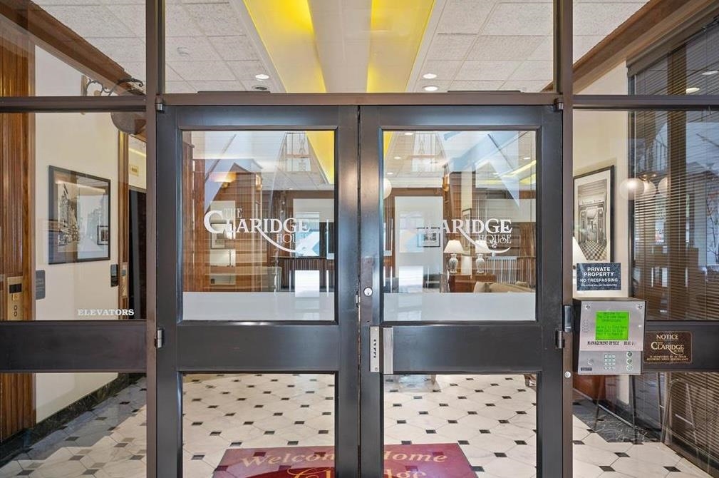 109 N MAIN ST Unit: 1105