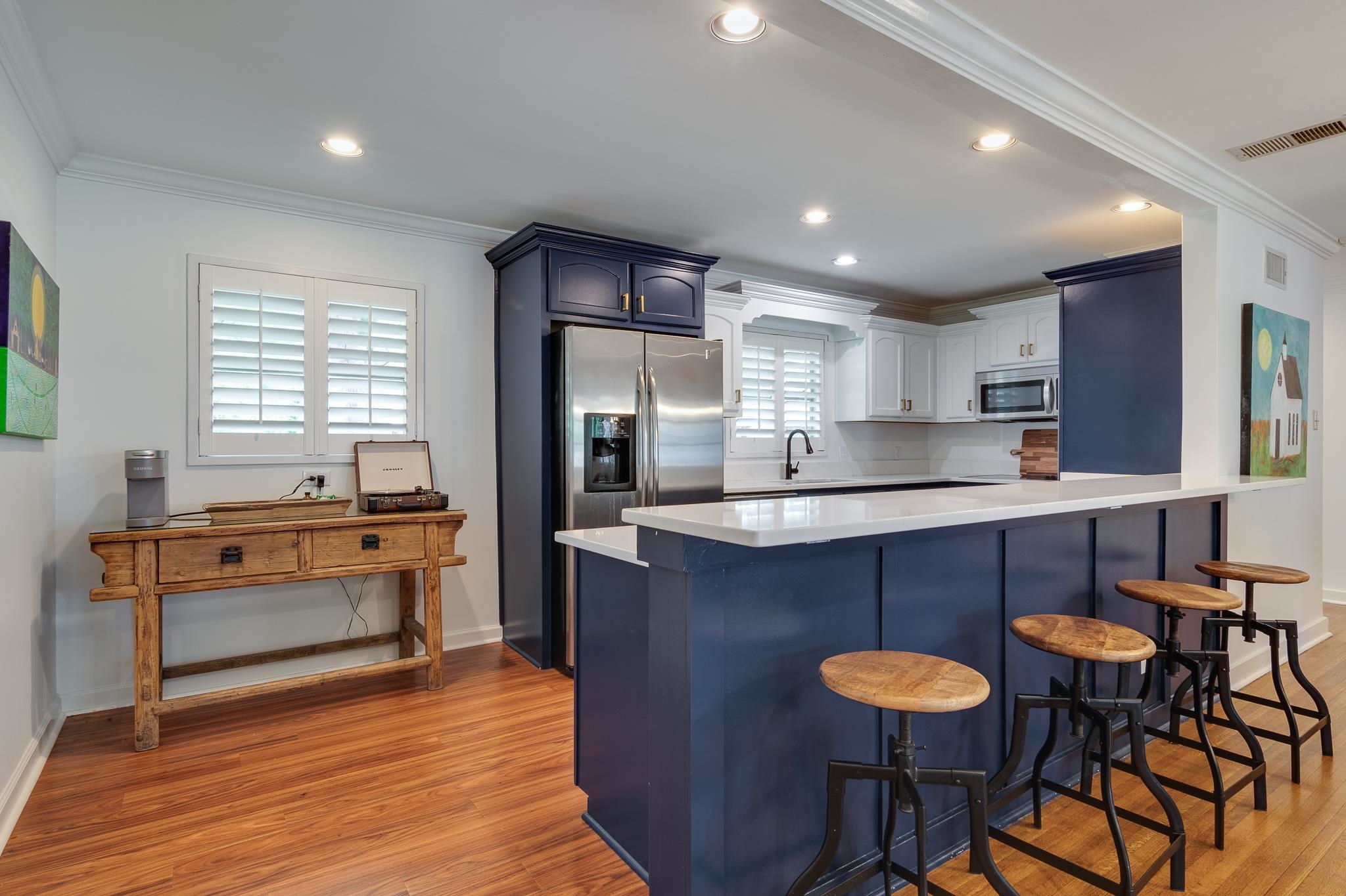 4288 CHARLESWOOD AVE