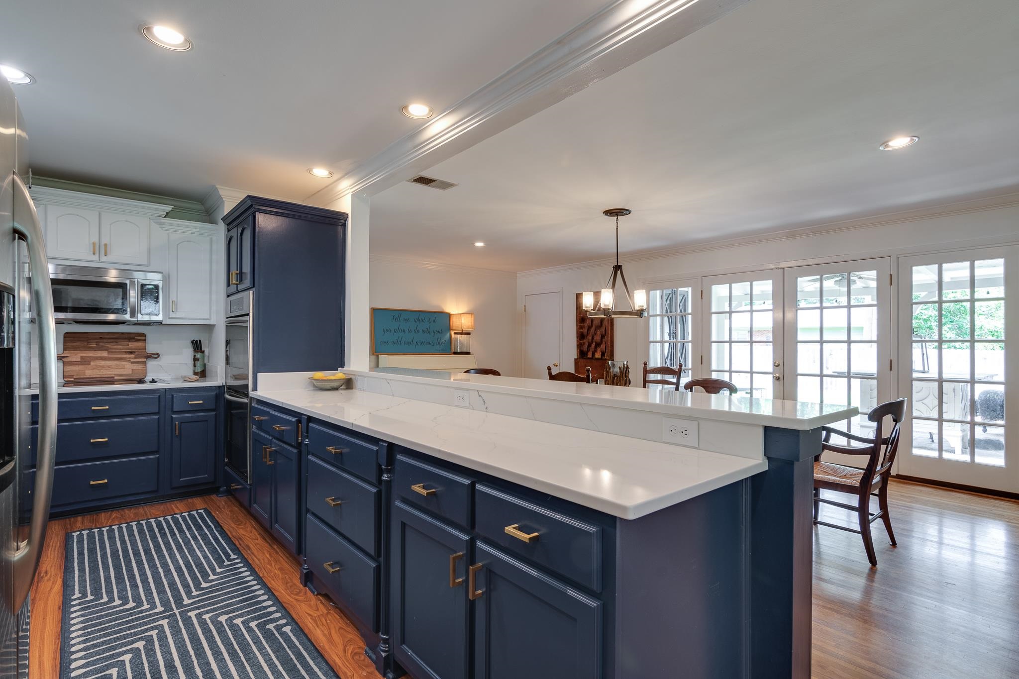 4288 CHARLESWOOD AVE