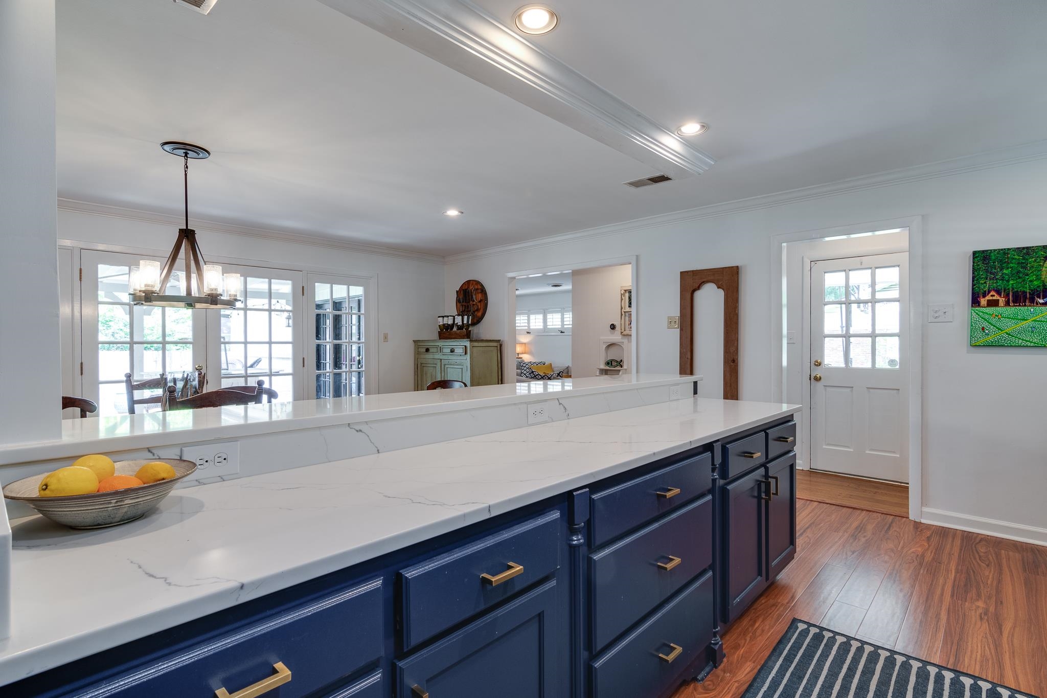 4288 CHARLESWOOD AVE