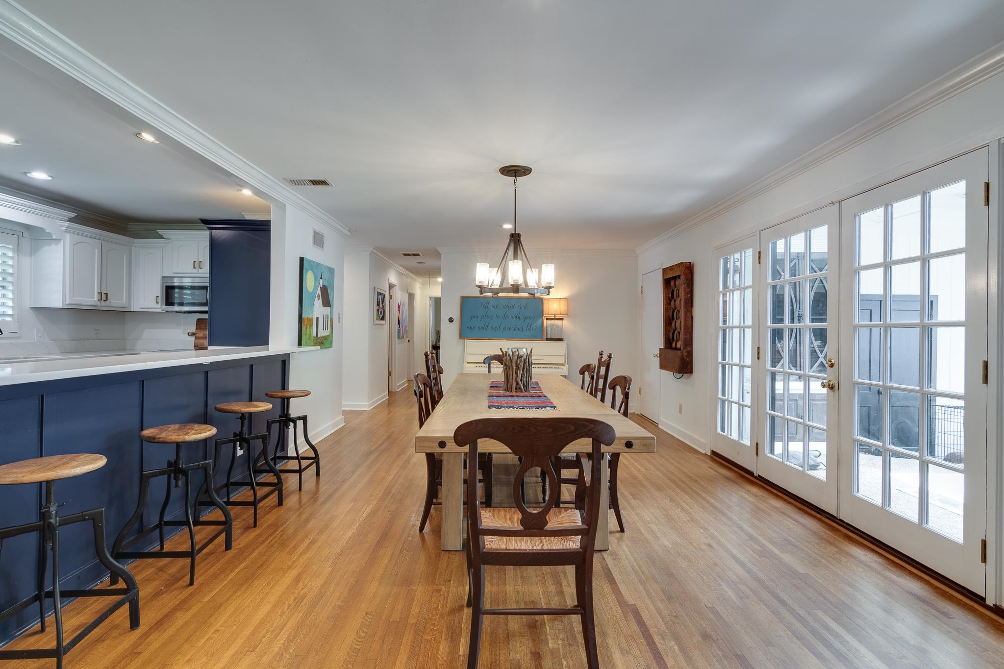 4288 CHARLESWOOD AVE