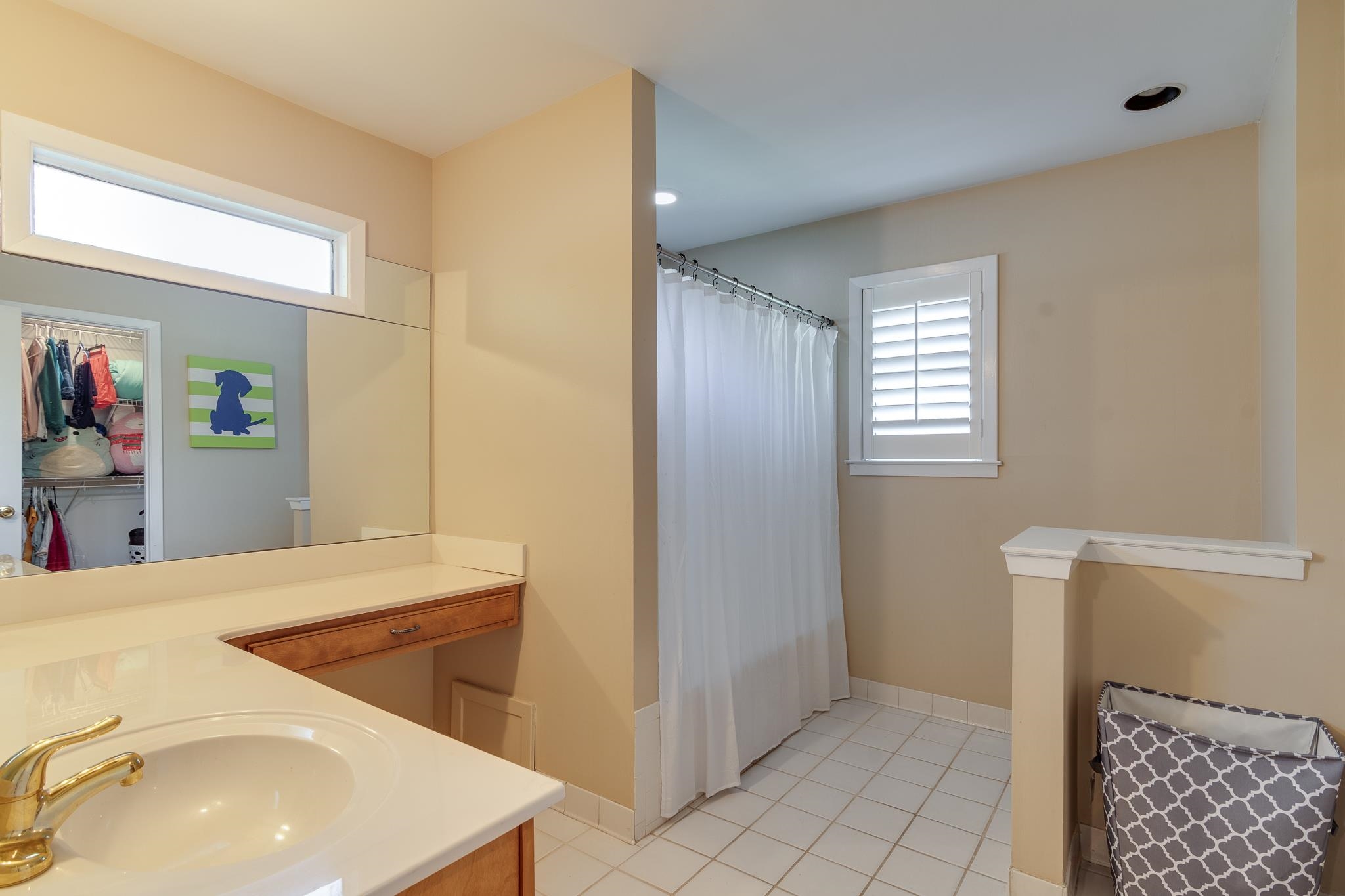 4288 CHARLESWOOD AVE