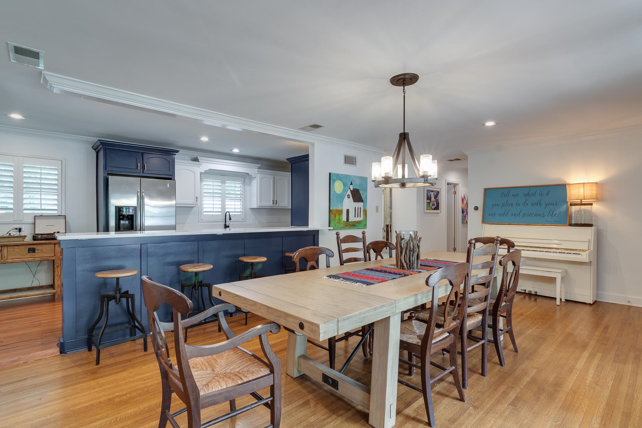 4288 CHARLESWOOD AVE