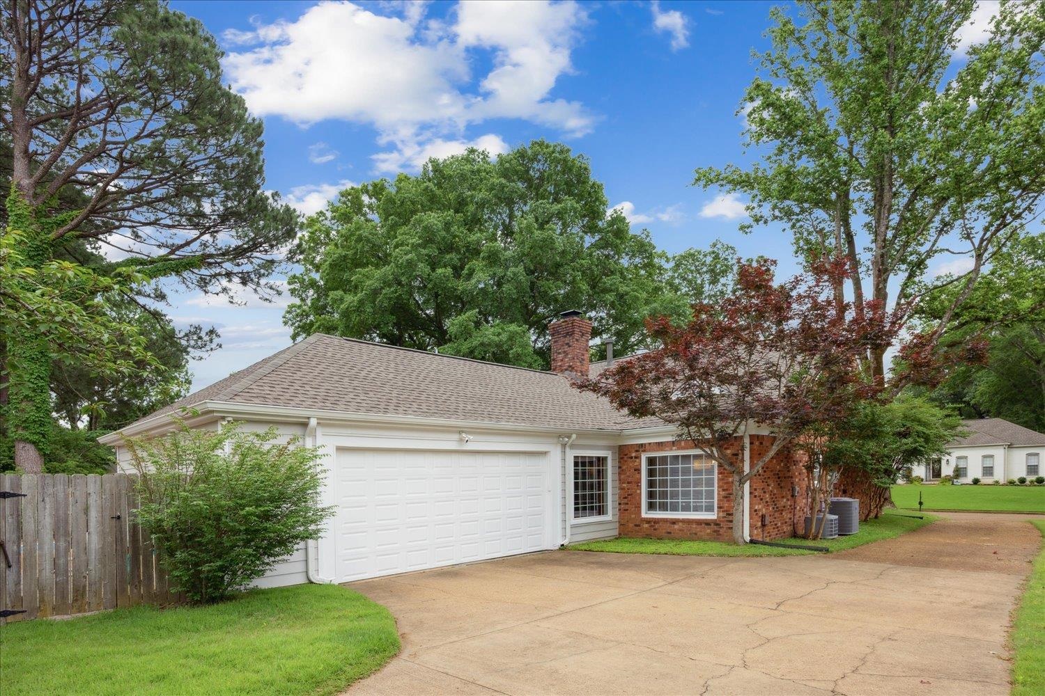 7570 APPLE VALLEY RD