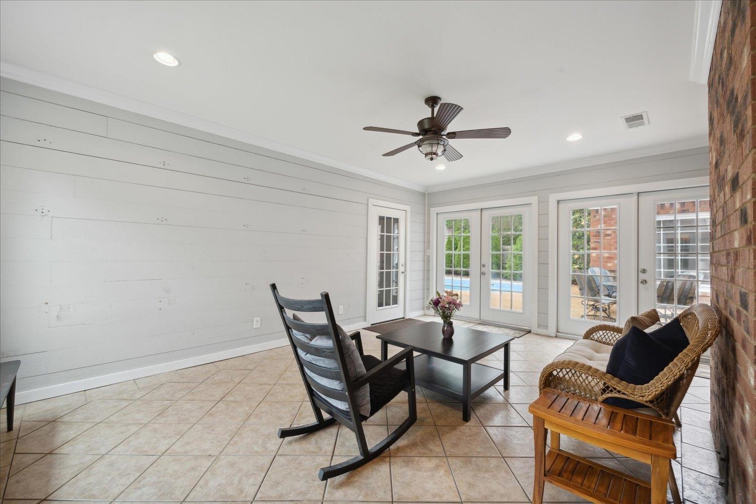 7570 APPLE VALLEY RD