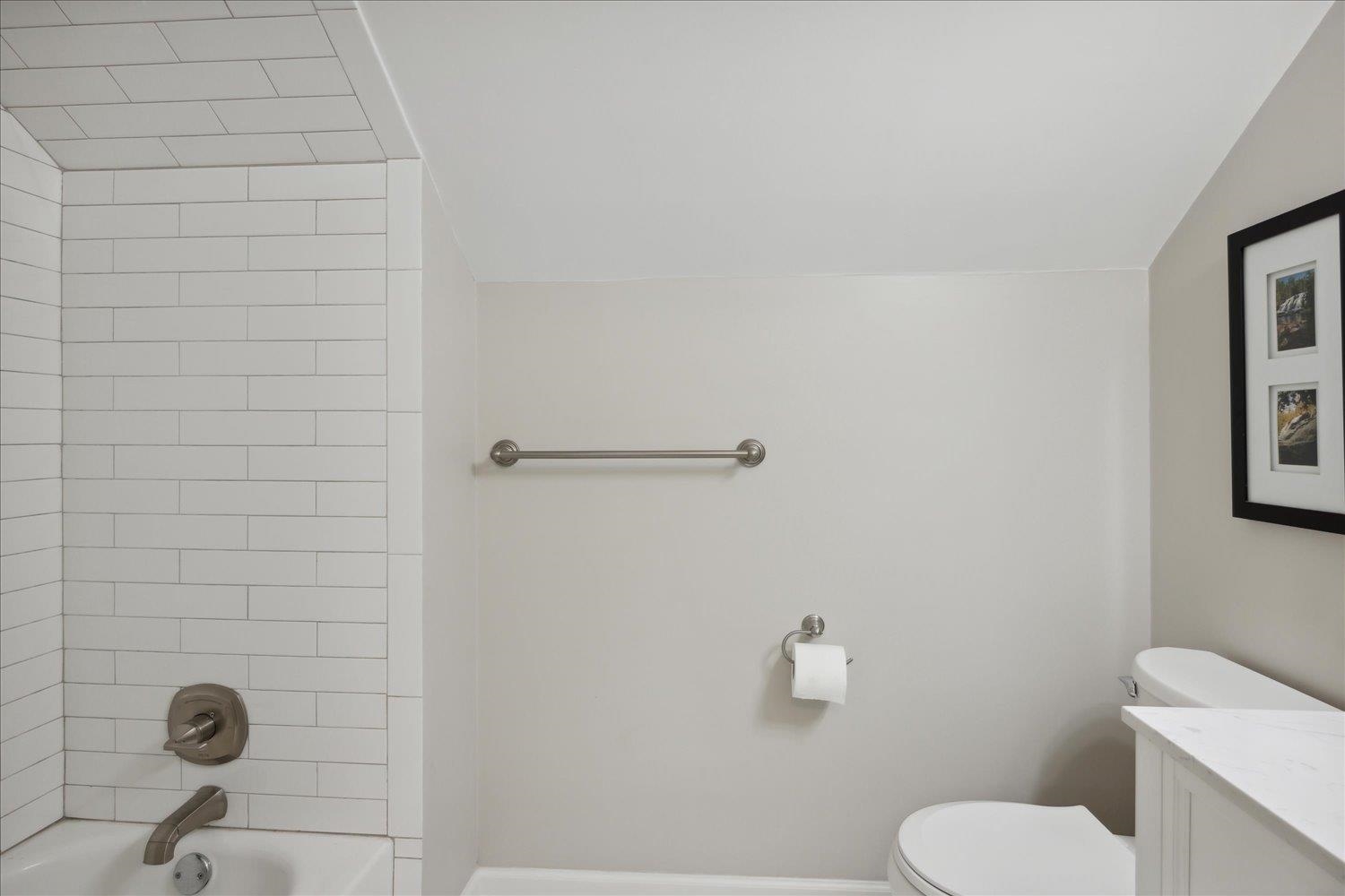 7570 APPLE VALLEY RD