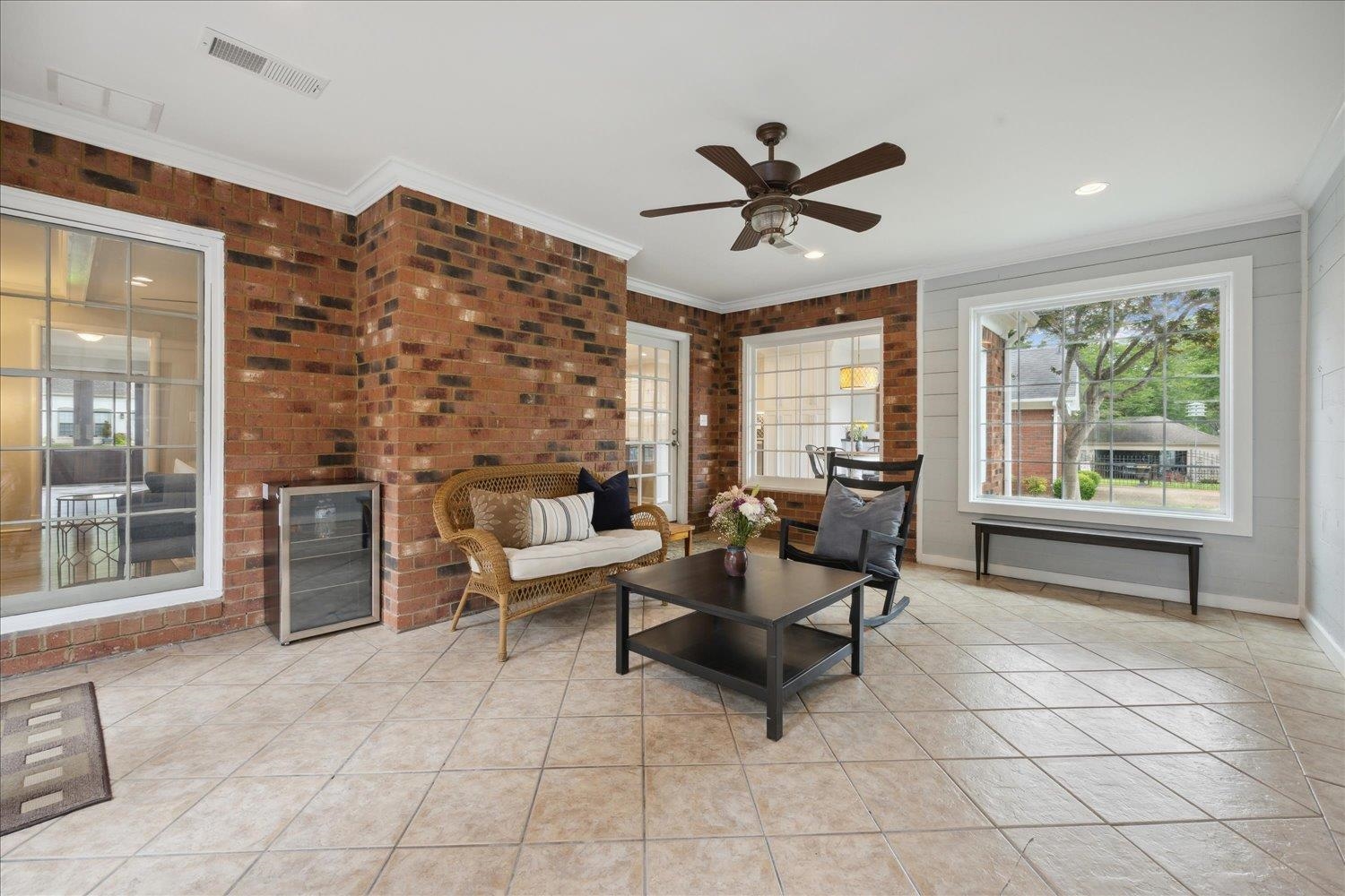 7570 APPLE VALLEY RD