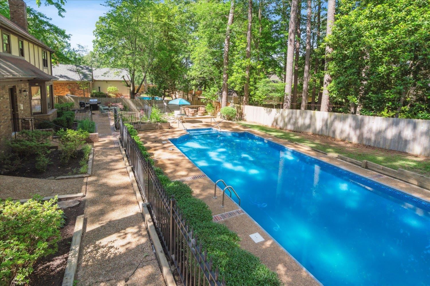 2696 HICKORY GLEN CV