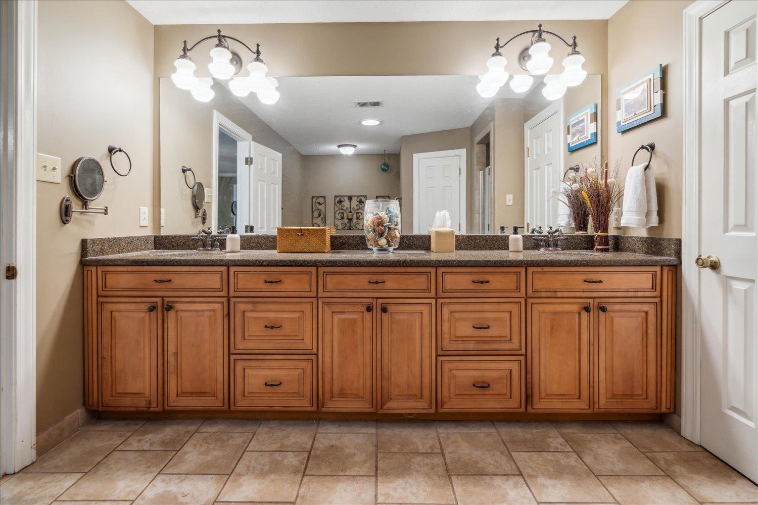 2696 HICKORY GLEN CV