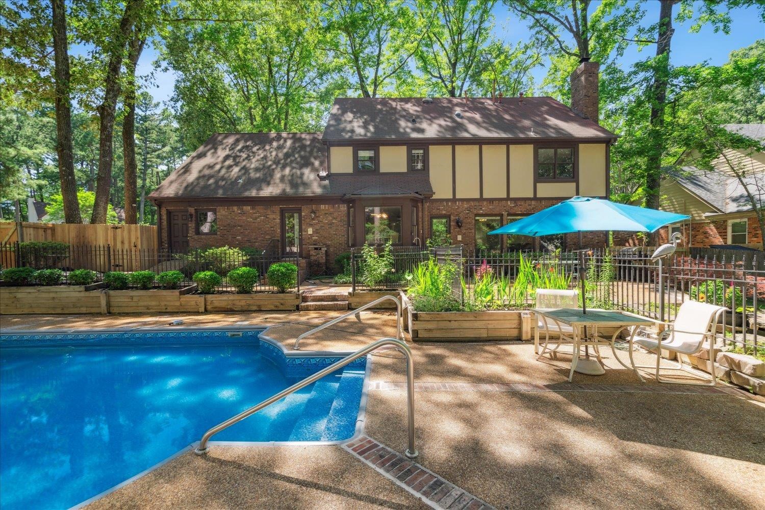 2696 HICKORY GLEN CV