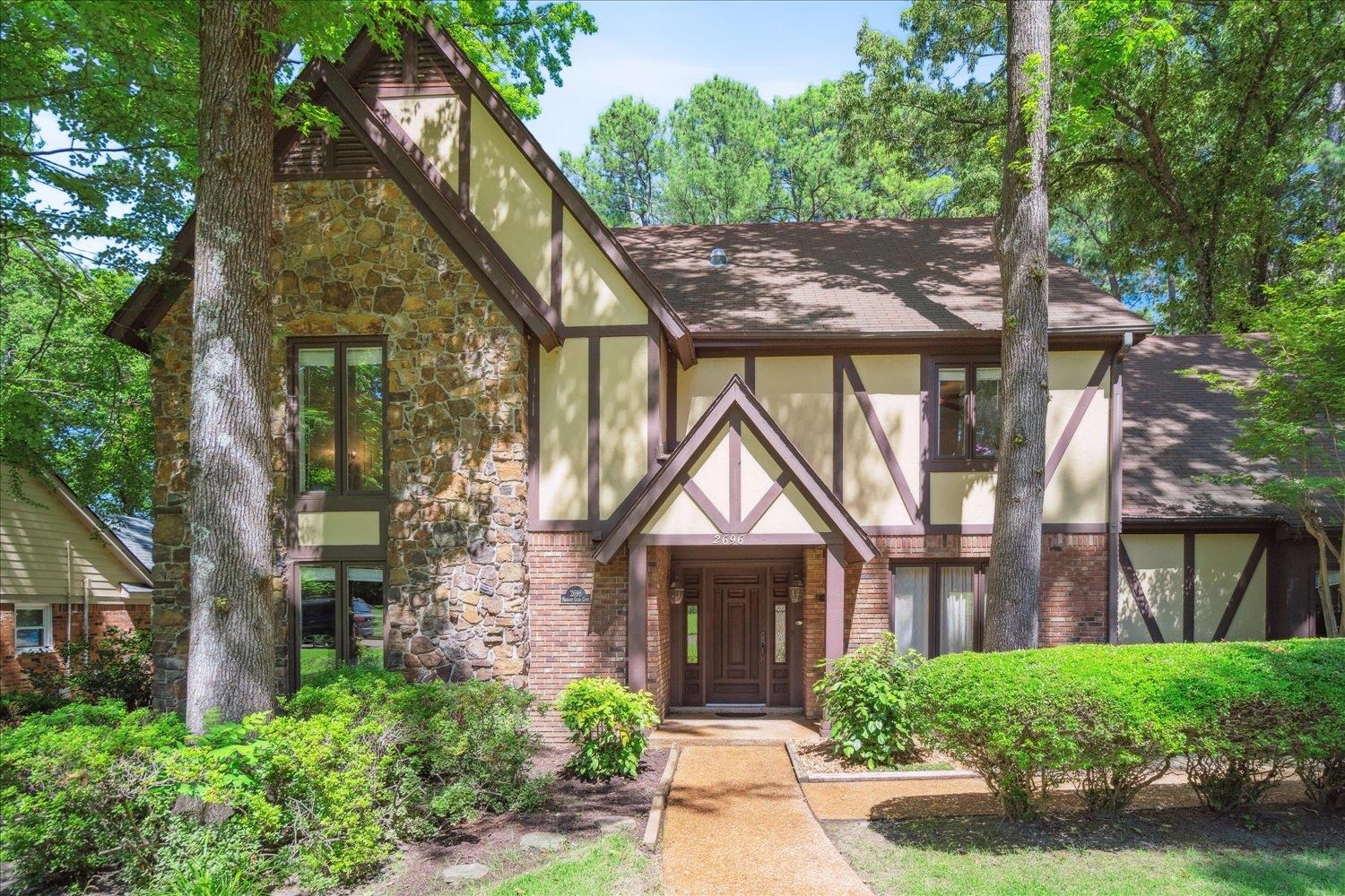 2696 HICKORY GLEN CV