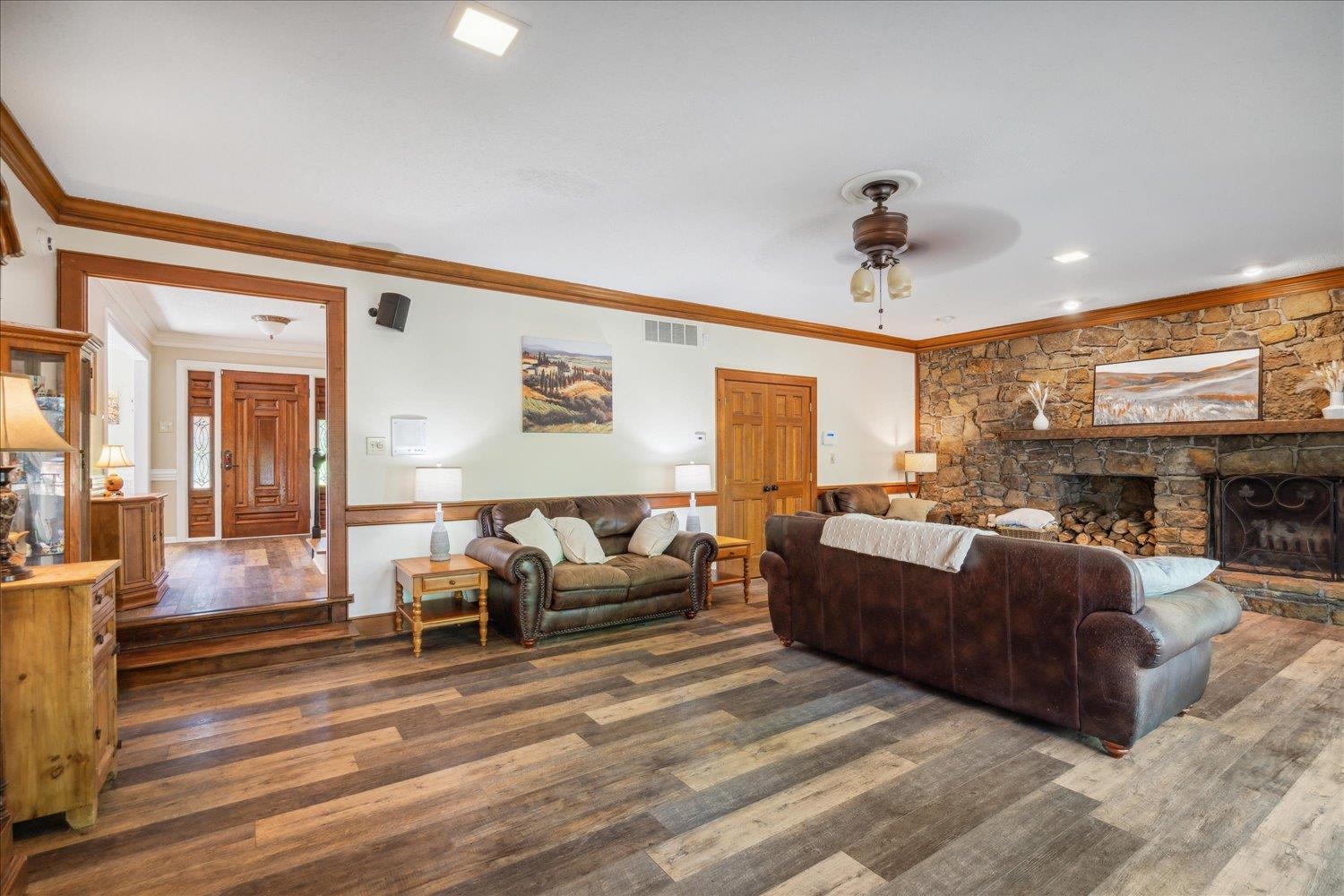 2696 HICKORY GLEN CV