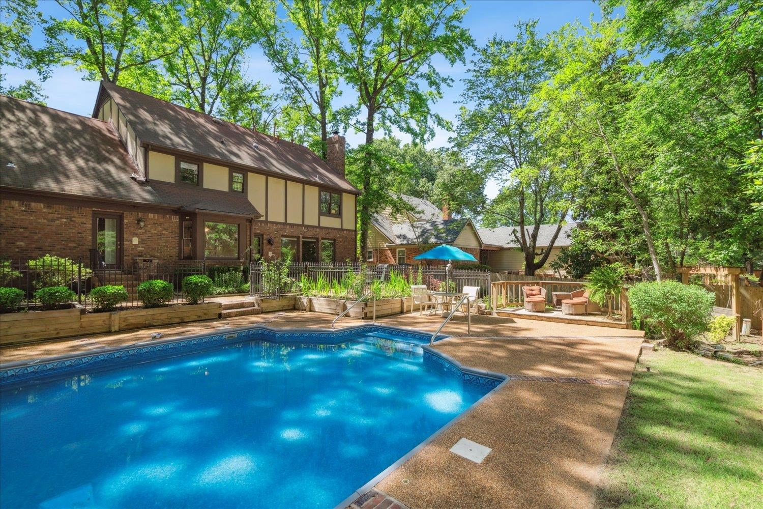 2696 HICKORY GLEN CV