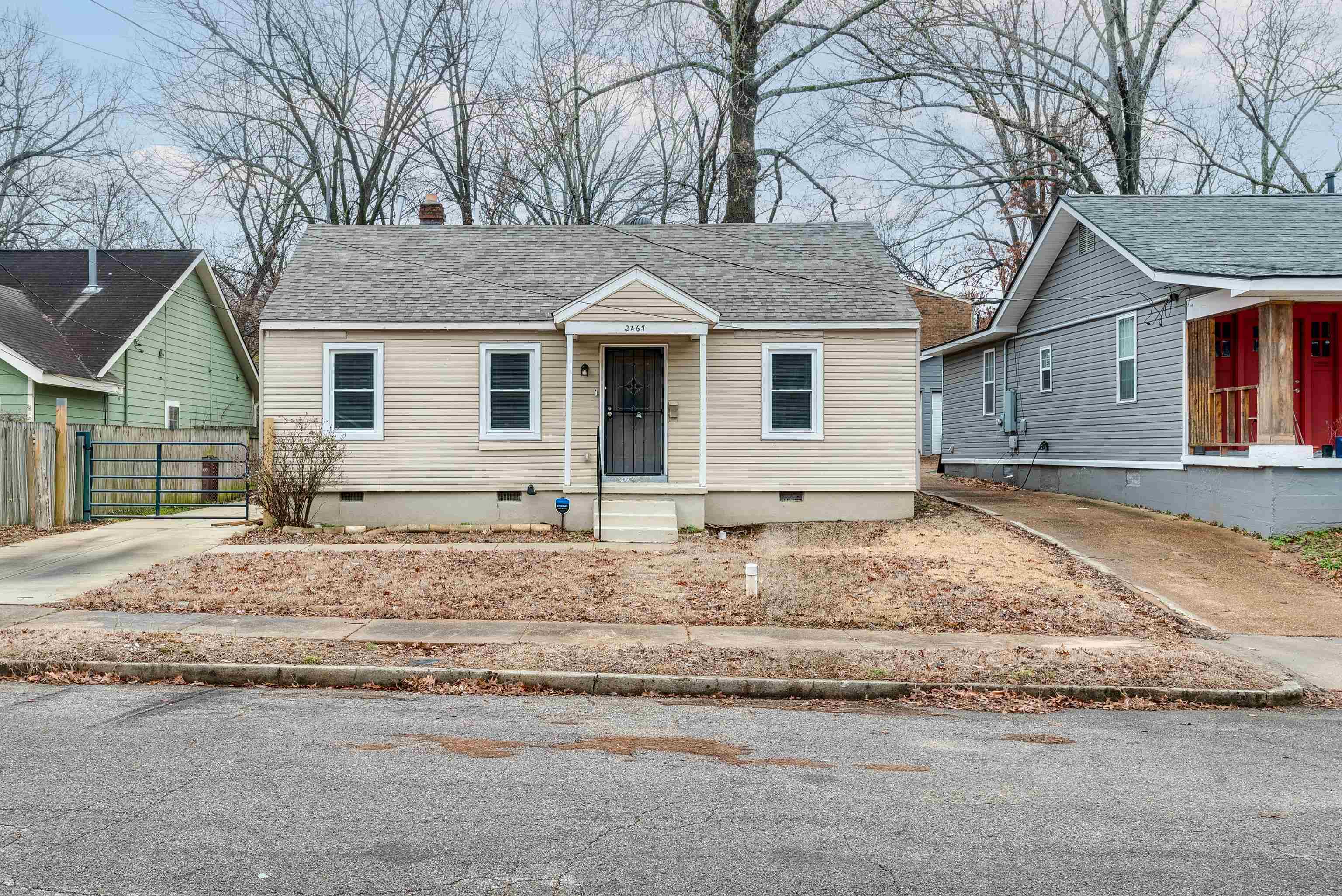 2467 HALE AVE