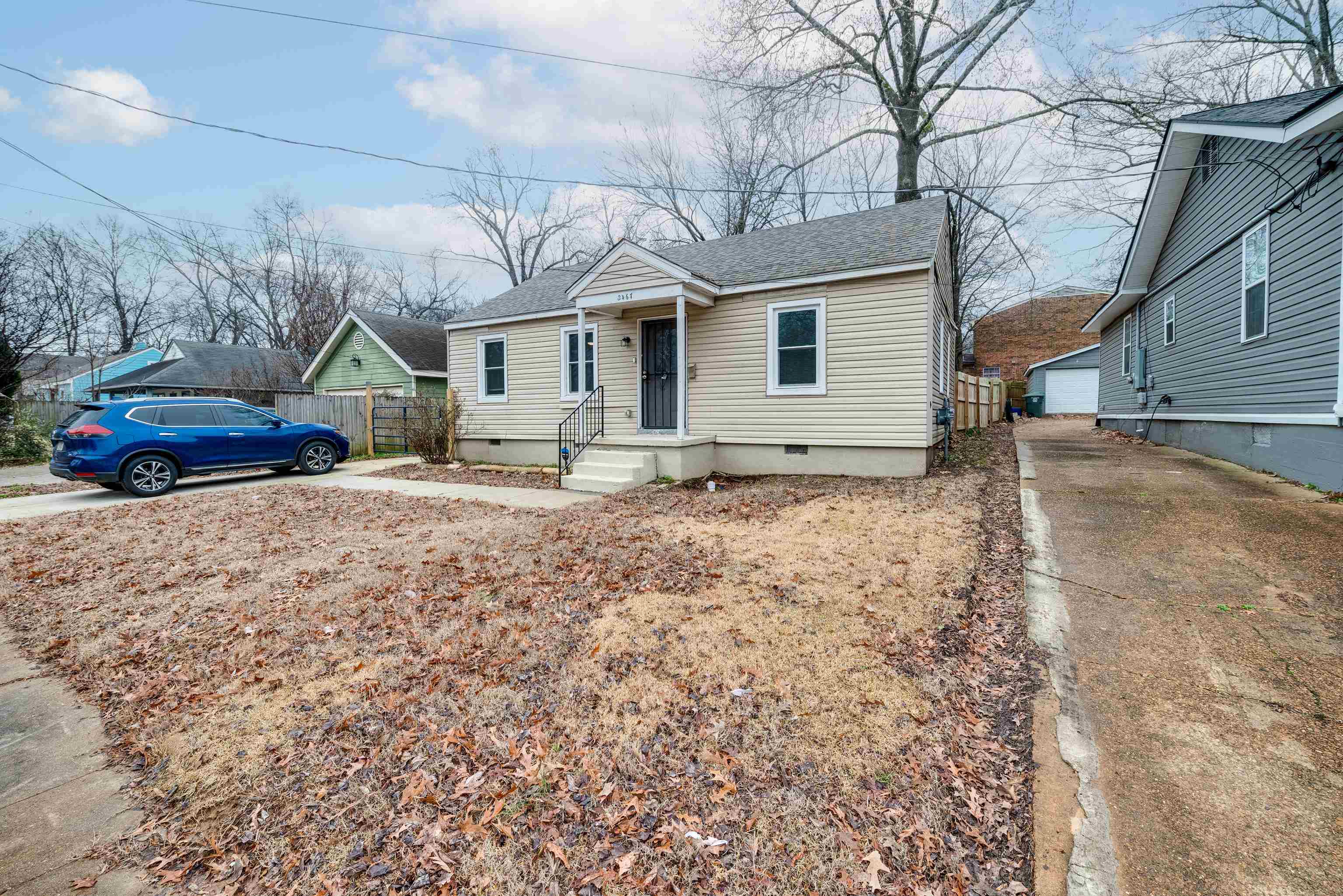 2467 HALE AVE