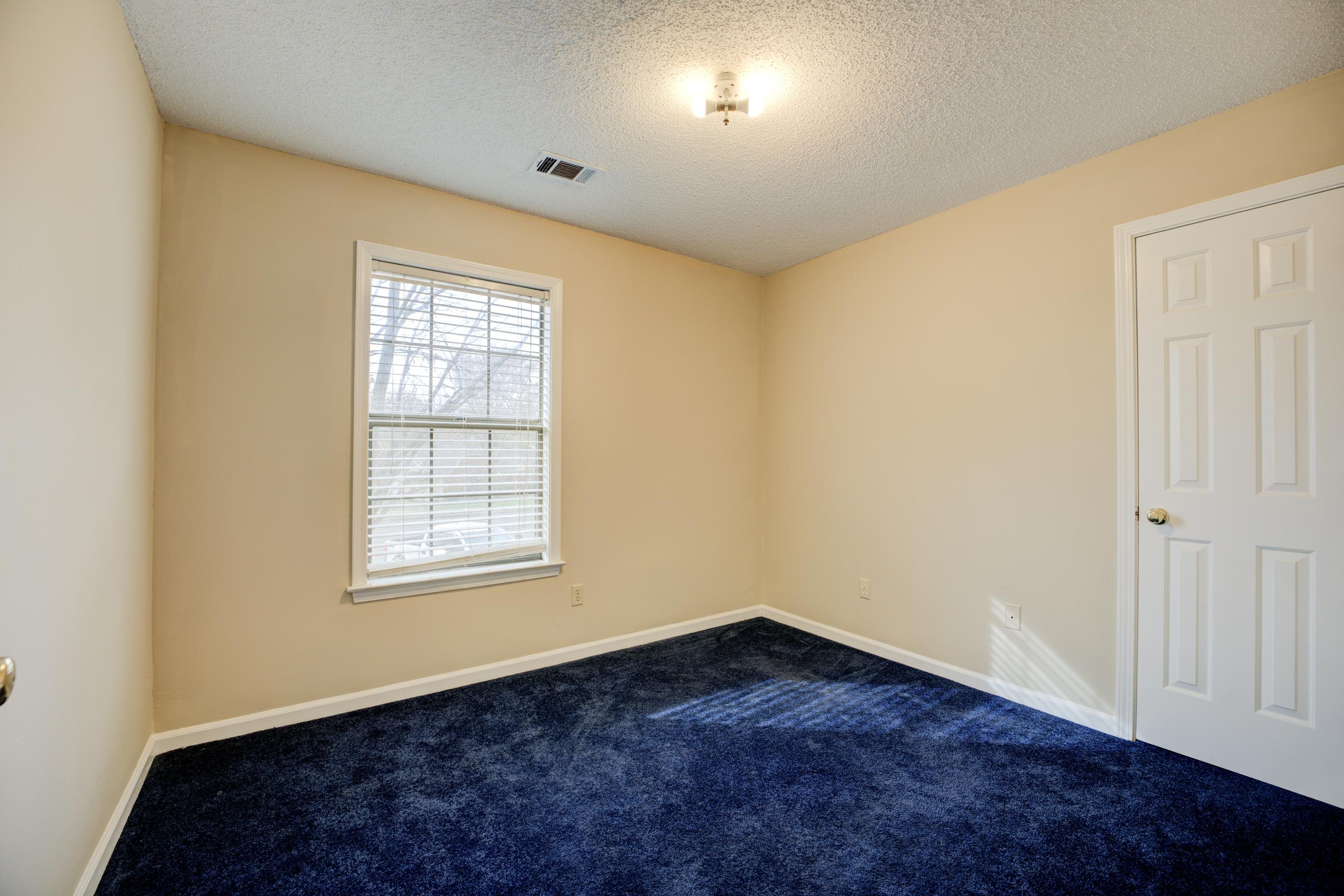 2656 SUNBURY CIR
