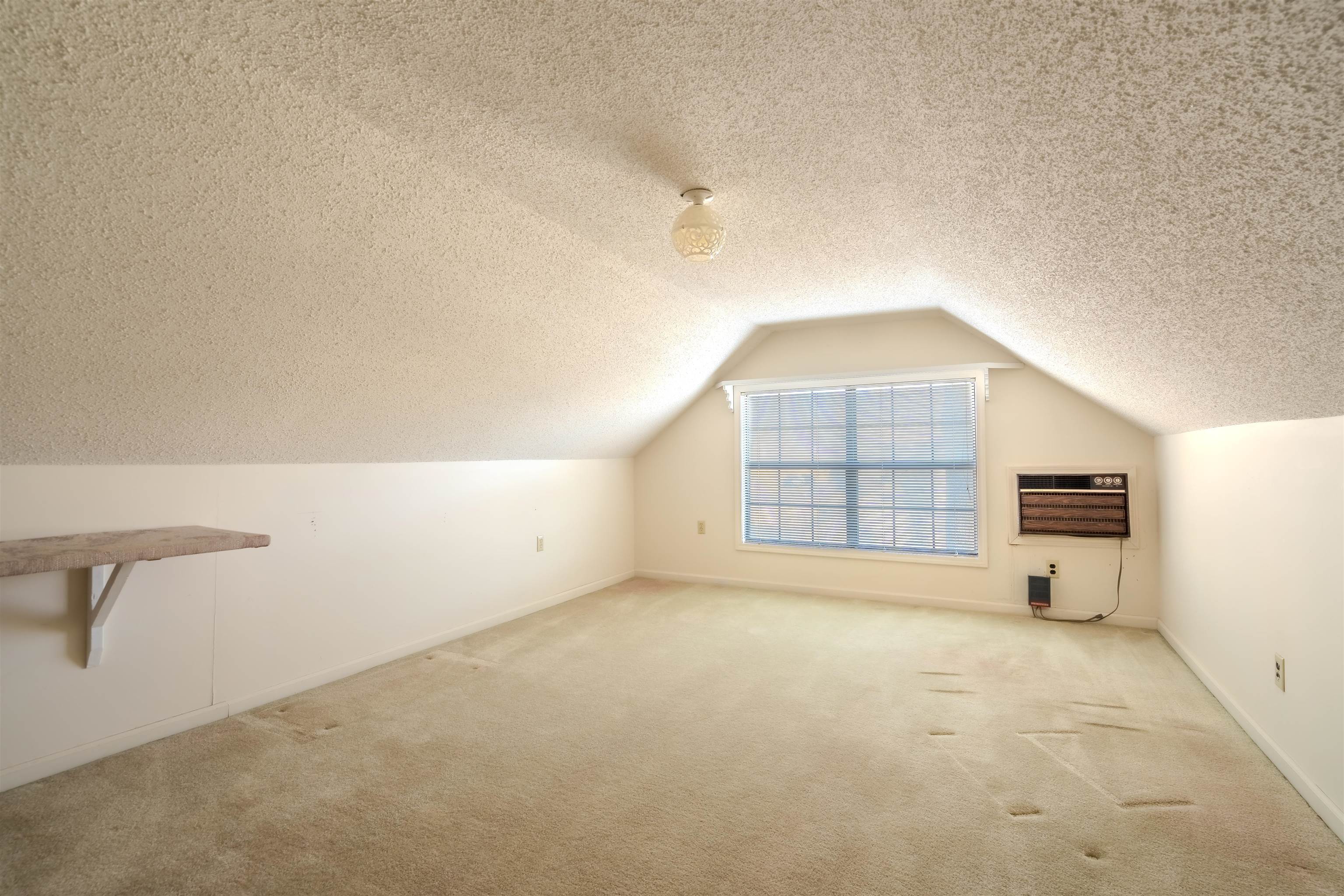 3460 JENNY LN