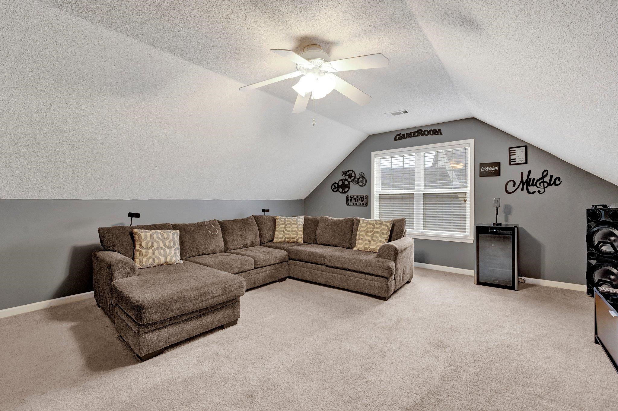 327 MAYHURST LN