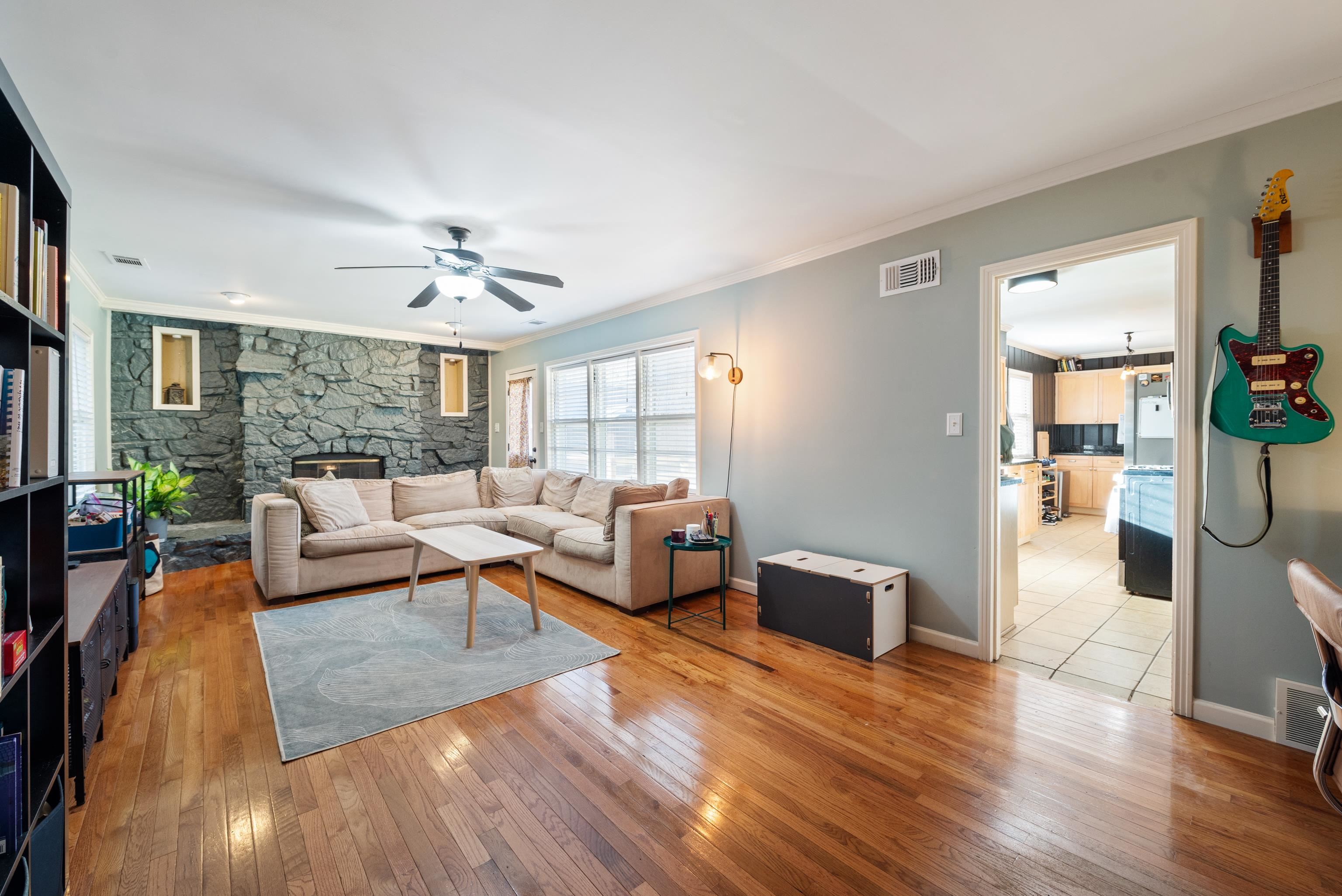 79 W BENDEL CIR