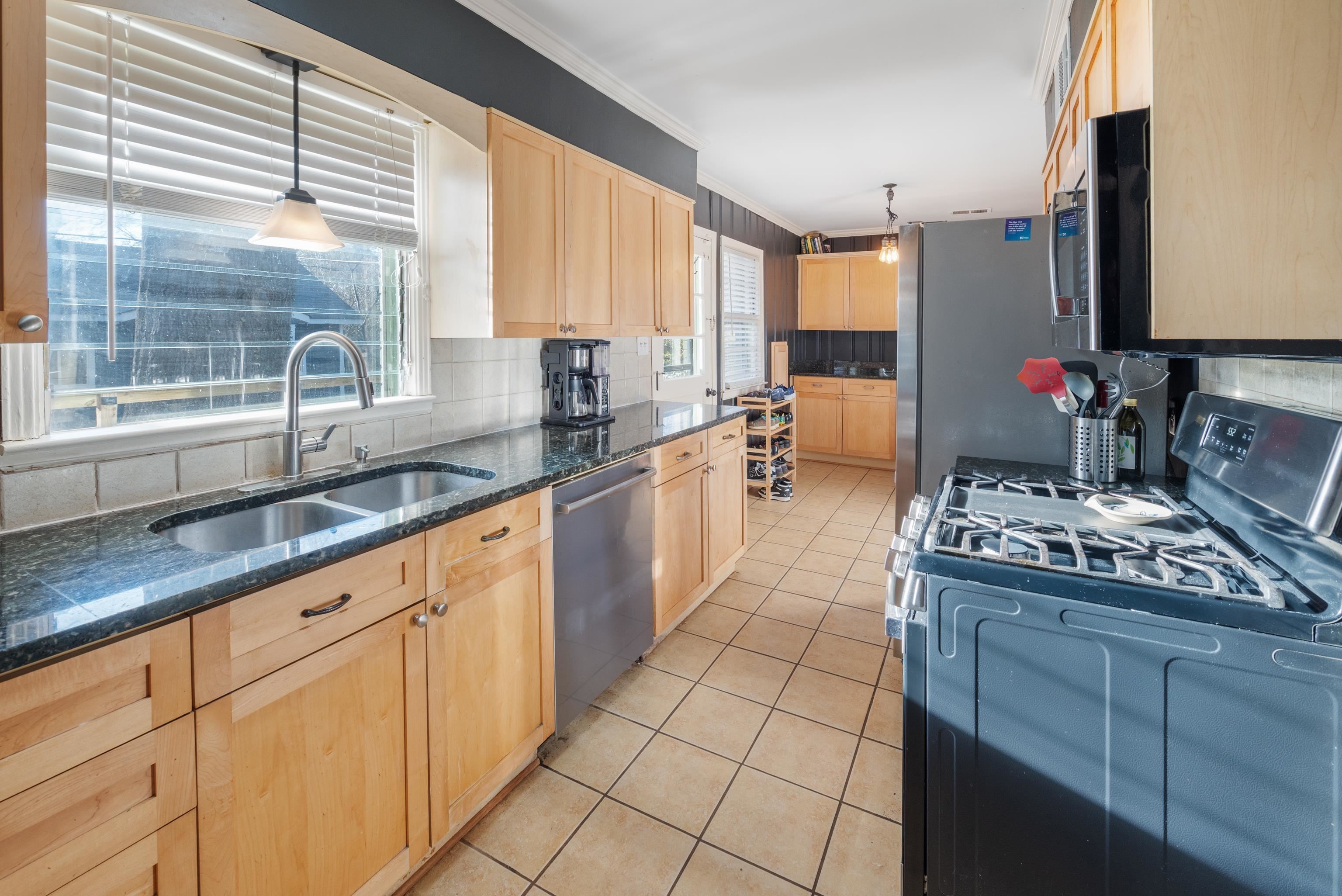 79 W BENDEL CIR