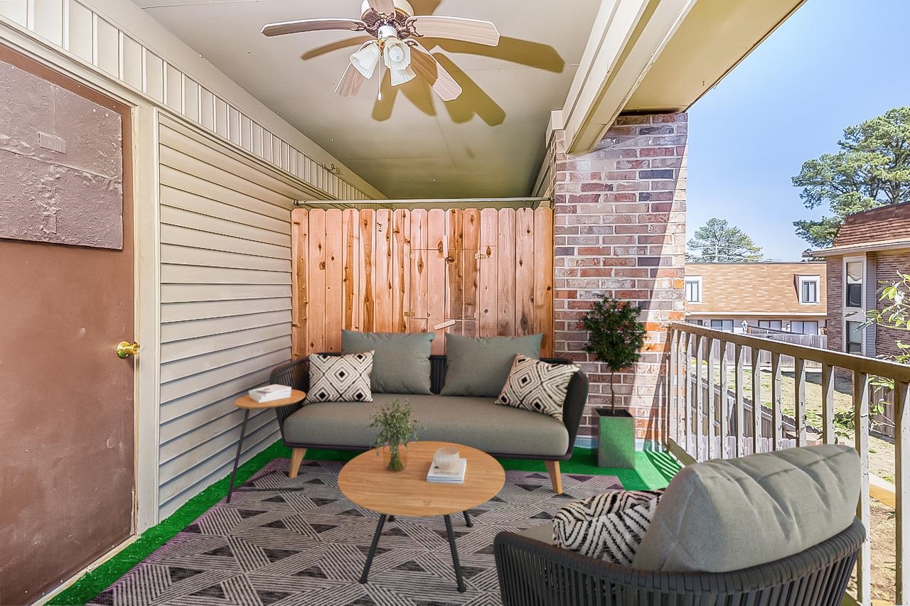 6586 S POPLAR WOODS CIR Unit: 4