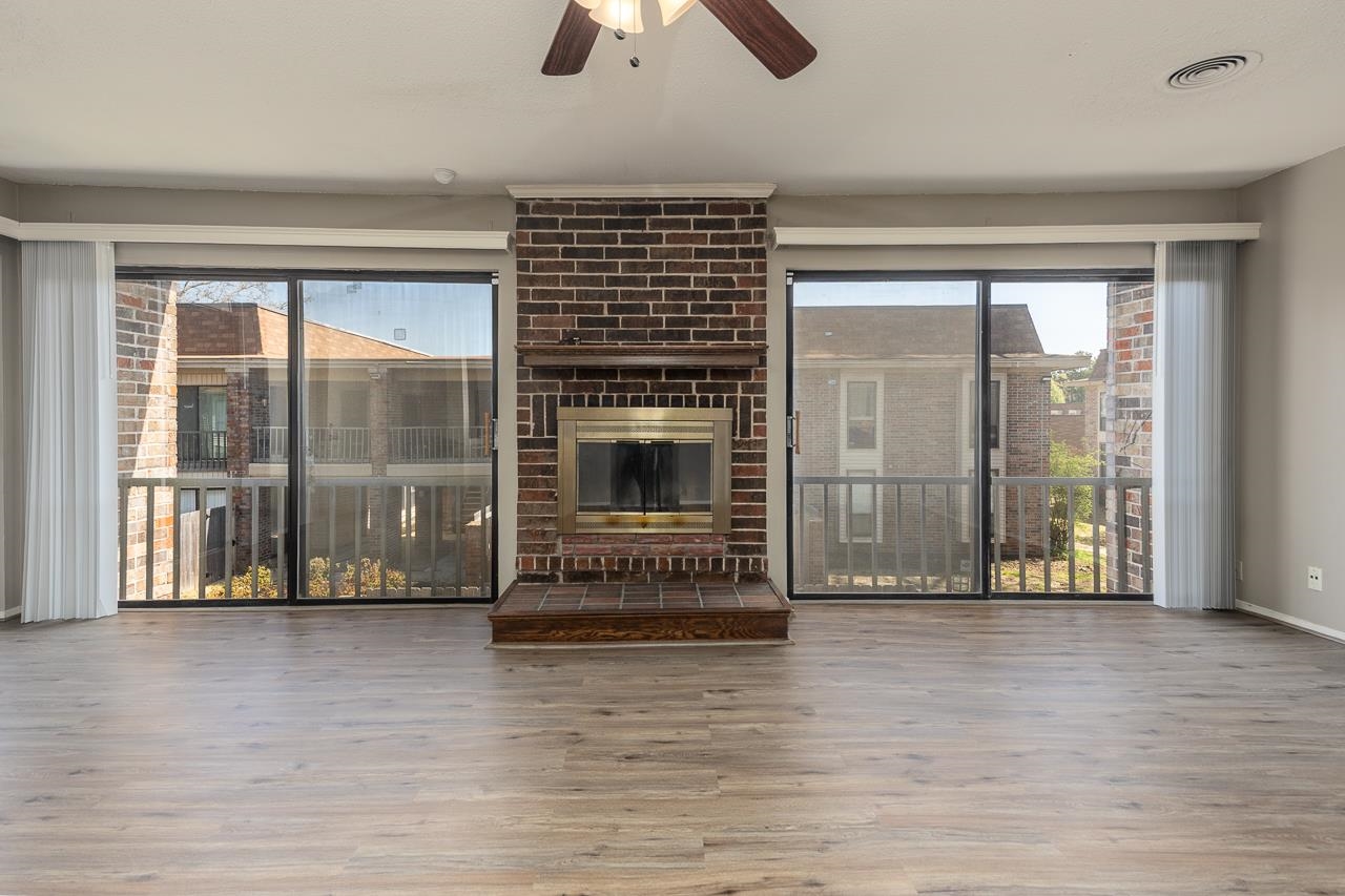 6586 S POPLAR WOODS CIR Unit: 4