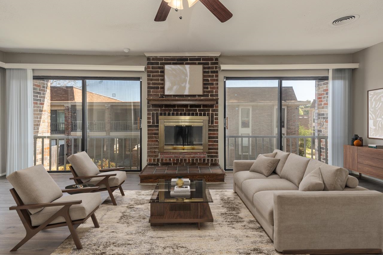 6586 S POPLAR WOODS CIR Unit: 4